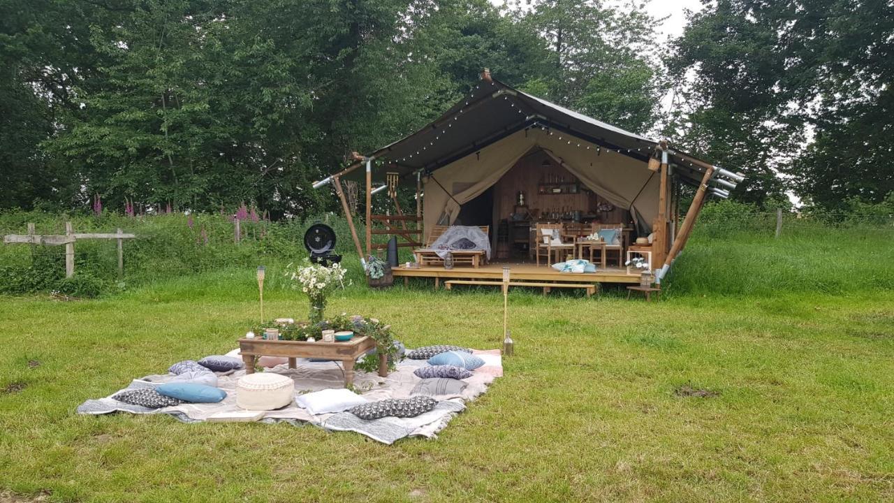 Glamping Des 2 Marguerites Hotell Bazoches-au-Houlme Exteriör bild